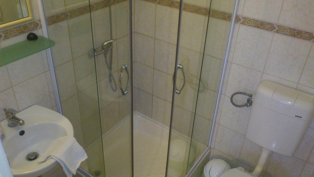 Roxanna Apartman Jula Exterior foto