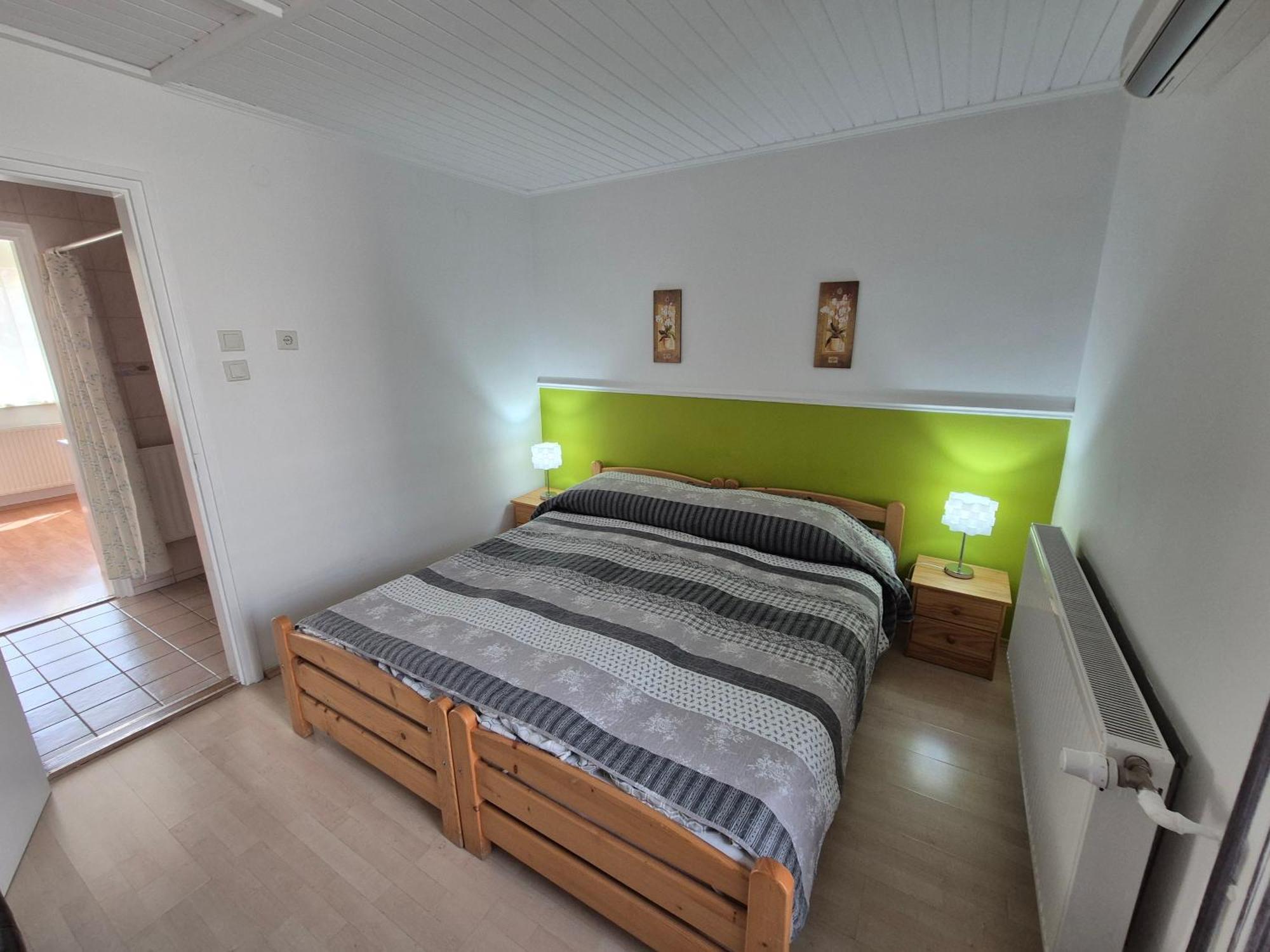 Roxanna Apartman Jula Exterior foto