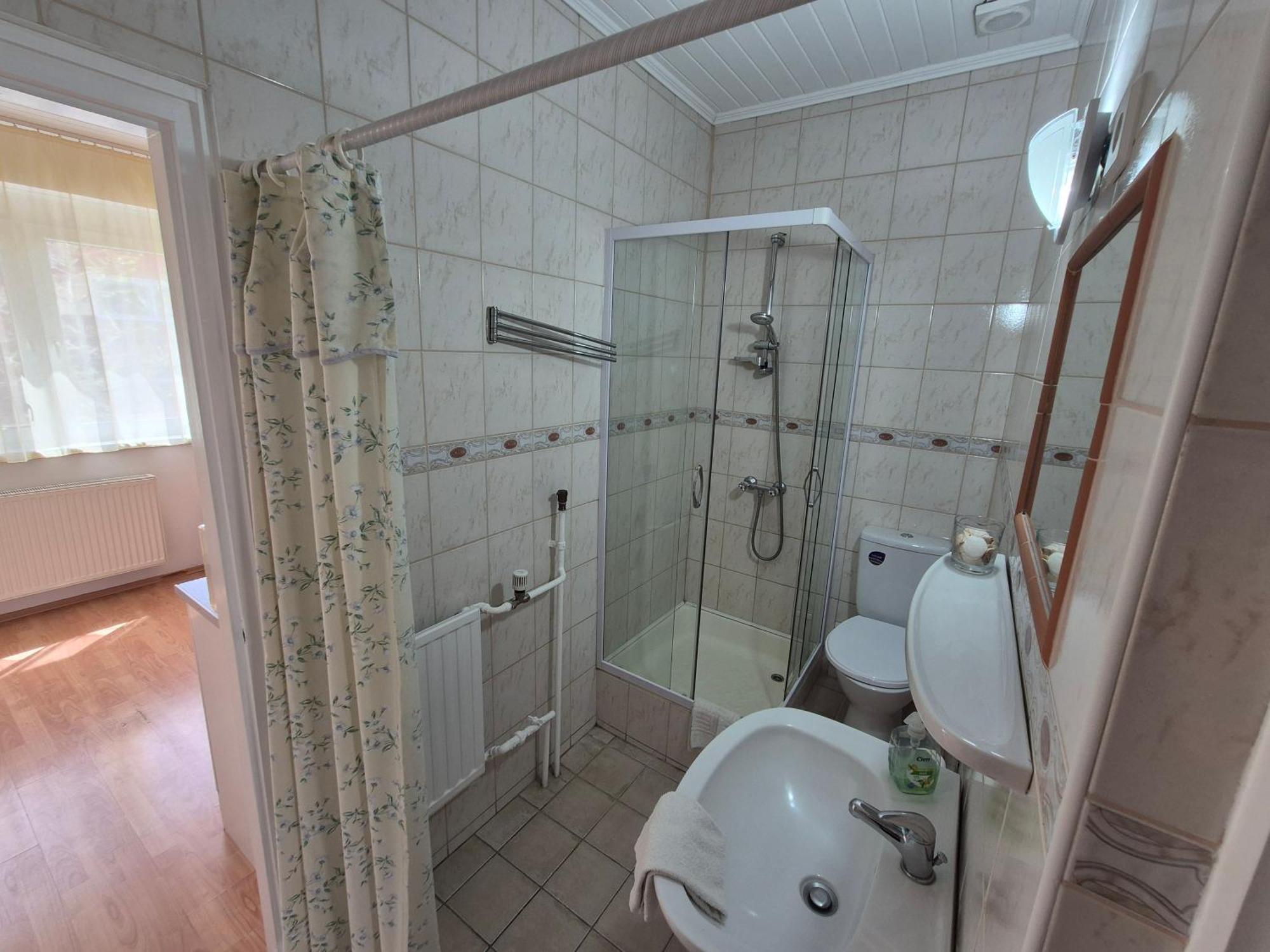 Roxanna Apartman Jula Exterior foto