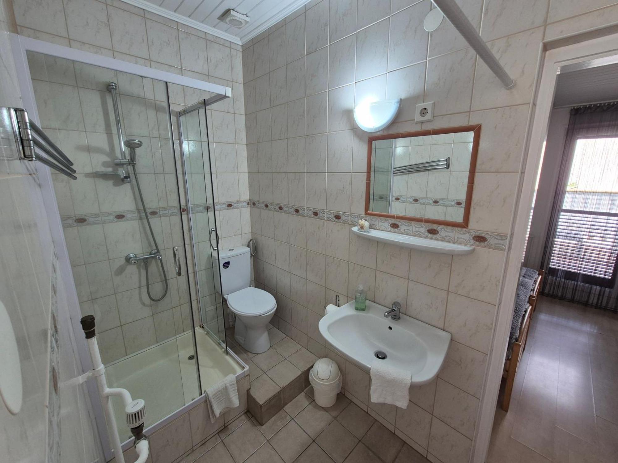 Roxanna Apartman Jula Exterior foto