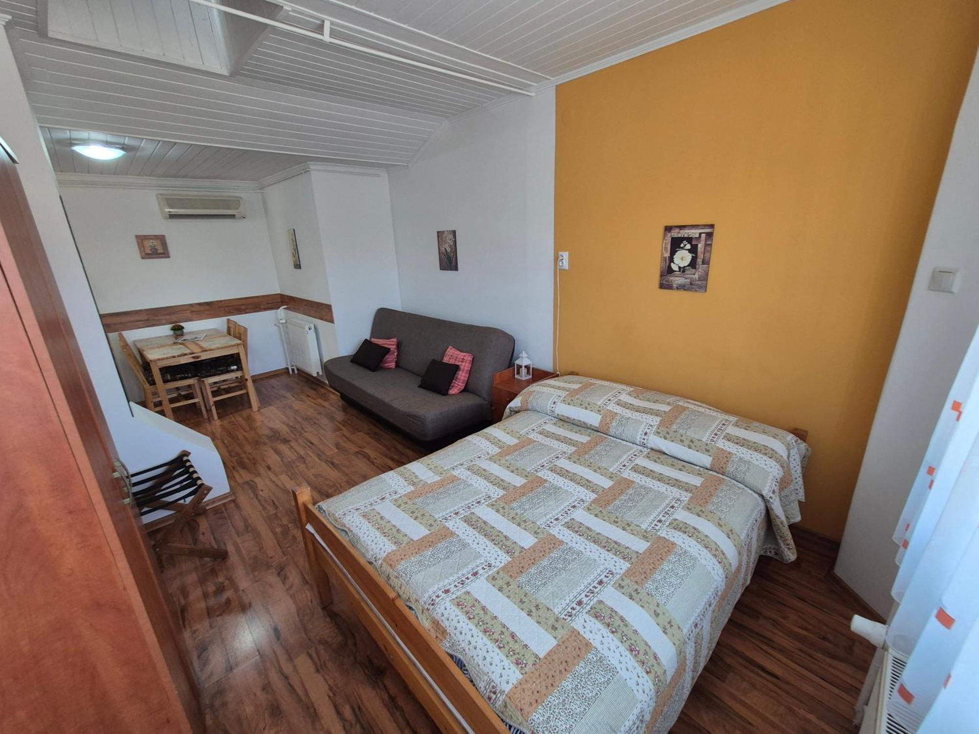 Roxanna Apartman Jula Exterior foto
