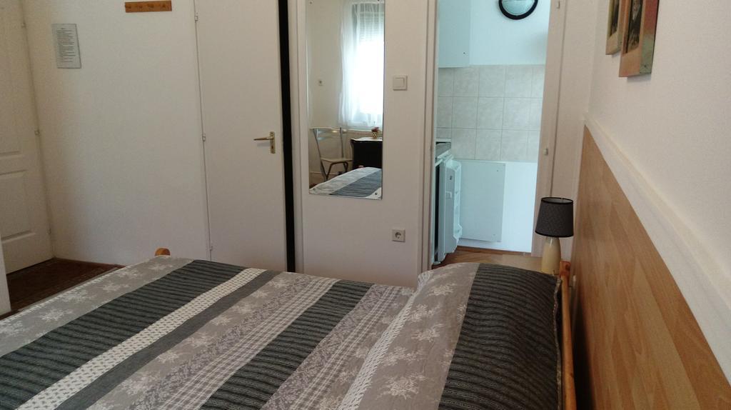 Roxanna Apartman Jula Exterior foto