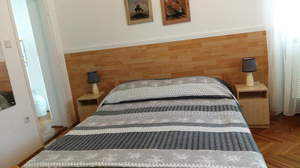 Roxanna Apartman Jula Exterior foto