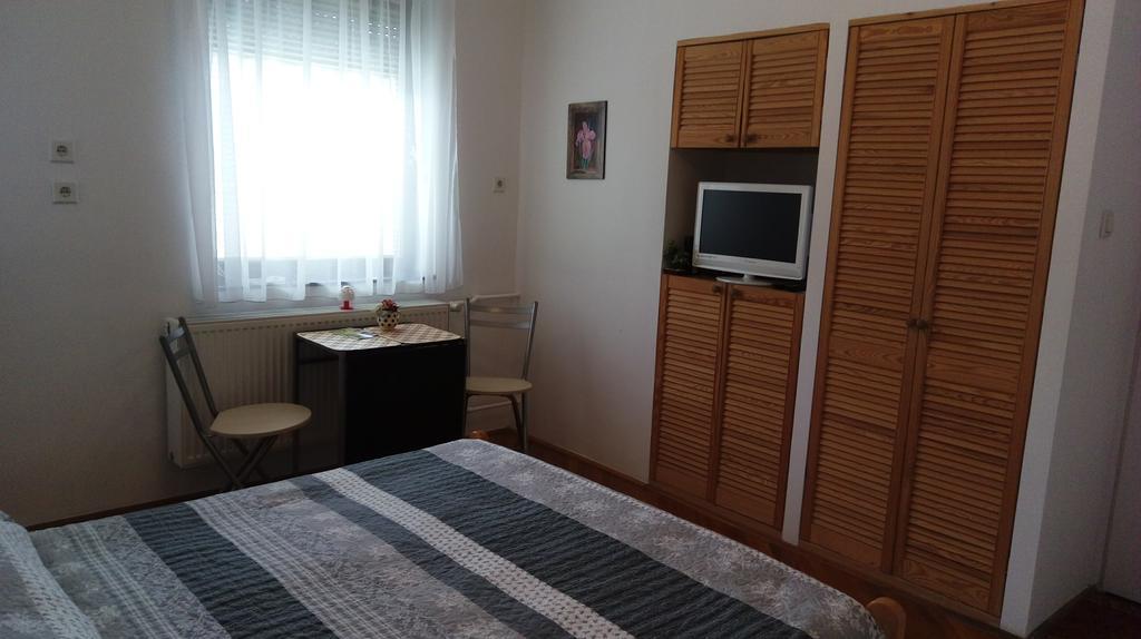Roxanna Apartman Jula Exterior foto